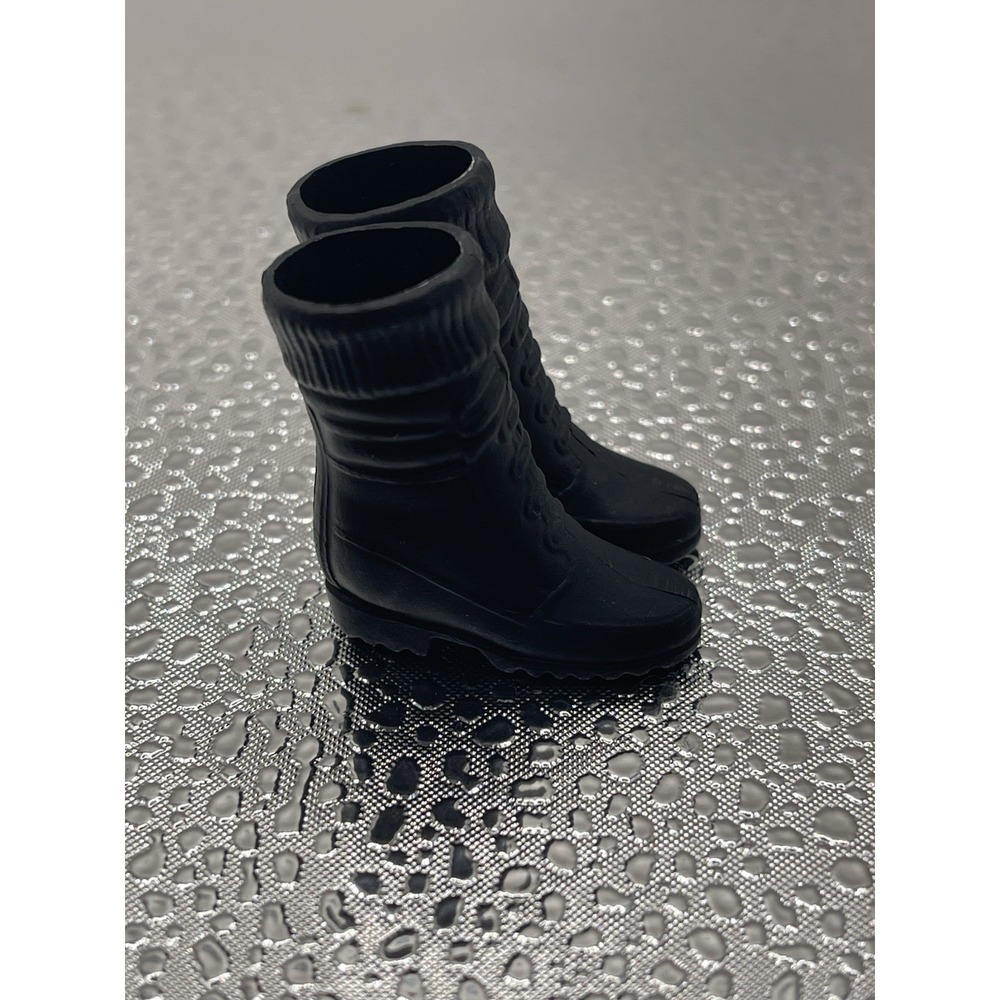 BARBIE SHOES HIKING BOOTS BLACK PLASTIC SOCKS FASHION STYLE CUTE DOLL SHOES 10 - Picture 2 of 6